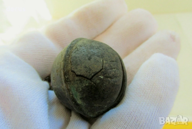 Древна бронзова камбана - звънче с пукнатина, снимка 2 - Антикварни и старинни предмети - 51456581