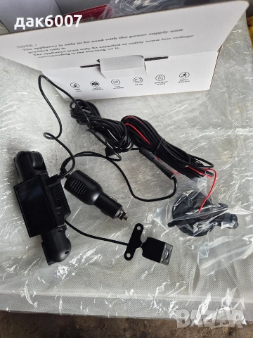 Видеорегистратор с 4 камери(Нов)