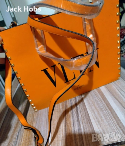 Чанта Valentino , снимка 2 - Чанти - 53761243