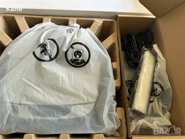 Прахосмукачка робот Neato D7 НЕАТО Д7 в оригинална опаковка, снимка 14 - Прахосмукачки - 53678376