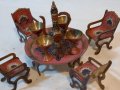 Мини бронзови фигурки маса с четири стола и комплект за чай, снимка 4
