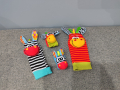 Бебешки гривни дрънкалки и чорапи чисто нови, снимка 1 - Дрънкалки и чесалки - 44734984