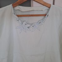 Лятна дамска светлосиня блуза с бродерия отпред, снимка 2 - Блузи с дълъг ръкав и пуловери - 41578909