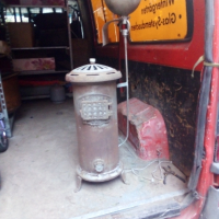 Стара печка на течно гориво , снимка 1 - Антикварни и старинни предмети - 36249236