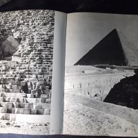 Книга "Пирамиди - К. Михаловски" - 120 стр., снимка 5 - Специализирана литература - 35696083