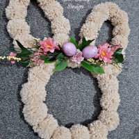 Великденски венец зайче с цветя, снимка 2 - Декорация за дома - 40015569