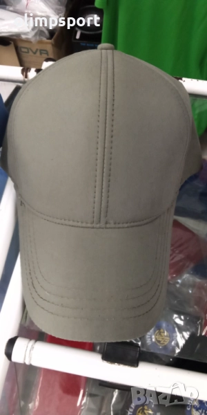 шапка с козирка с регулация нова, снимка 1