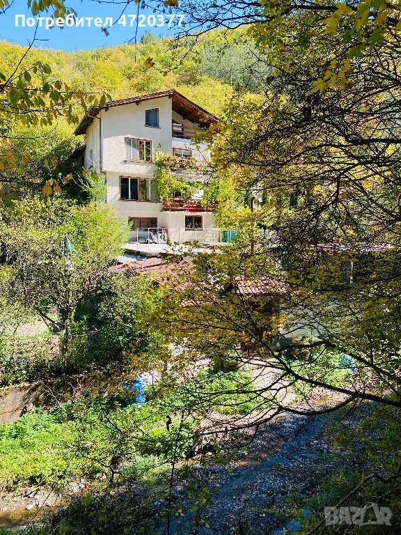 Къща на четири нива с изграден басейн област София, снимка 1