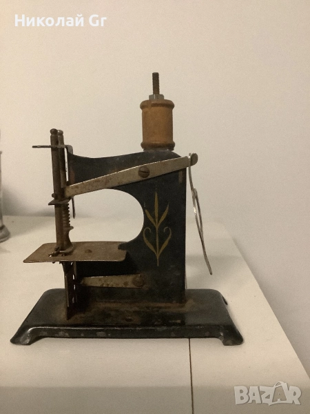 Детска шевна машина  производство Германия  M.uller  DRGM  1930 години  състояние според снимката, снимка 1