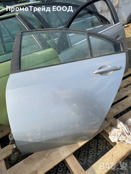 Задна лява сива врата Нисан Примера П12 Nissan Primera P12 , снимка 1