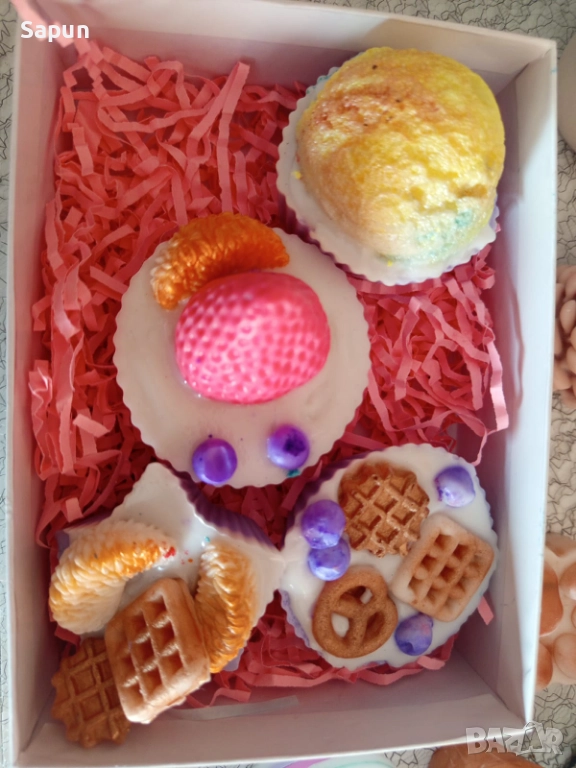Кексчета и кроасани от сапун, снимка 1