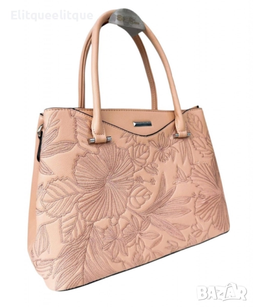 Елегантна дамска чанта с флорална бродерия, снимка 1
