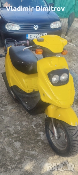 50сс двутактов скутер , снимка 1