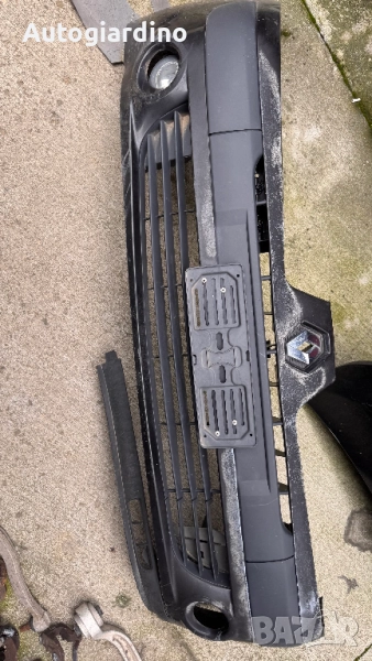Предна Броня за Renault Megane 2002 - 2008, снимка 1