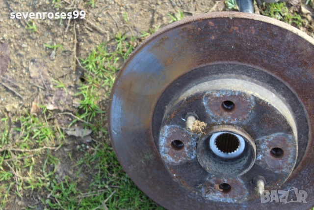 Шенкел главина с диск десен Фиат Пунто 2 2001 1.2i 60 Fiat Punto 2  2/3врати, снимка 5 - Части - 53194054
