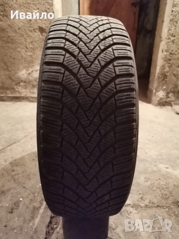 Продавам 1 брой зимна гума 205.55.16 дот 2019 Контентал , снимка 2 - Гуми и джанти - 52980683