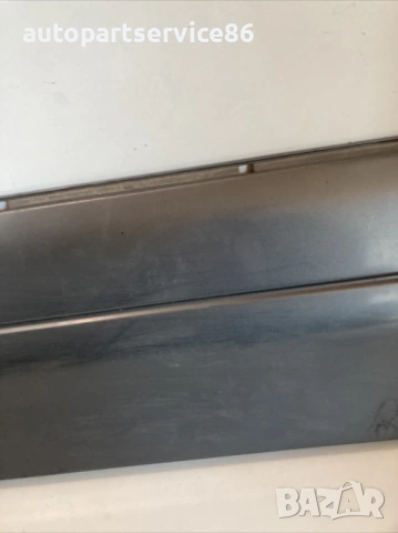 Лайсна предна лява врата за Mercedes W140 (1994) 1406907140 , снимка 2 - Части - 53873022