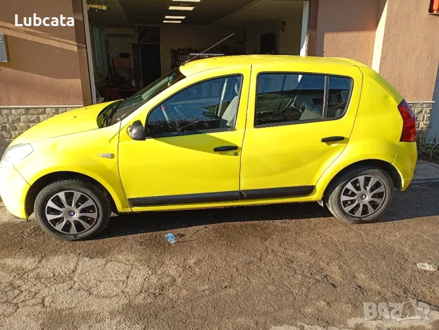 Dacia Sandero 1.4i газ, снимка 2 - Автомобили и джипове - 49202871