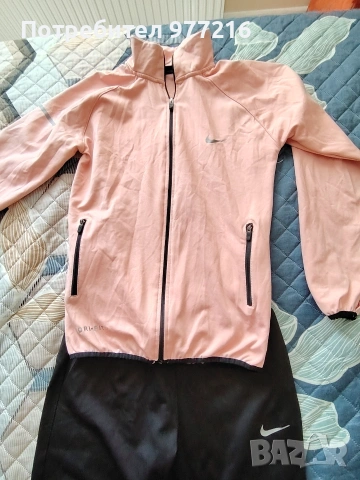Дамски анцунг на Nike, снимка 3 - Спортни екипи - 53835948