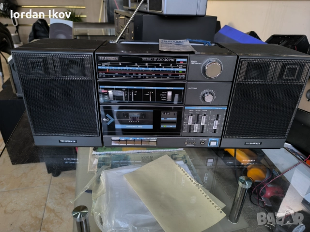 TELEFUNKEN RC-770, снимка 3 - Радиокасетофони, транзистори - 52775342