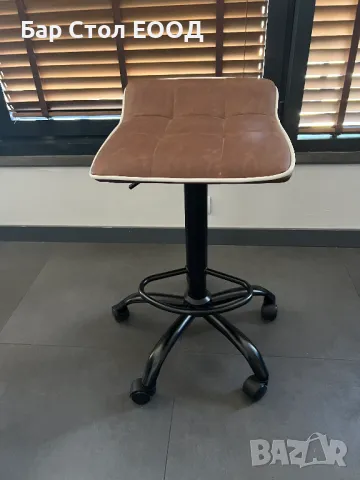 Бар стол на колелца Paris с черна матова основа-, снимка 2 - Столове - 47956600