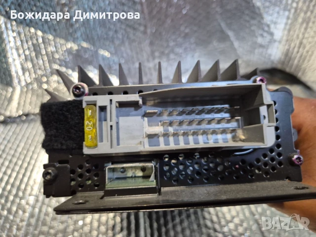 Авто усилватели за S класа W220 2 бр, снимка 4 - Аксесоари и консумативи - 51333478