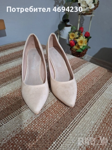 Дамски Обувки От Набук .39 номер .Подходящи за Всеки повод .