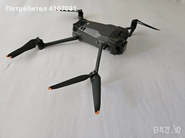 DJI MAVIC 3, снимка 3 - Дронове и аксесоари - 52255884
