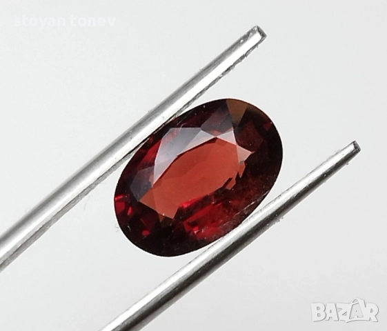 Естествен шпинел в топ вивид червено 1.70кт.! Нов!, снимка 2 - Други - 52646190