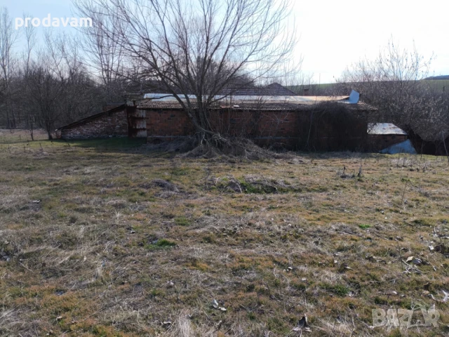 ГОЛЯМА ДВУ-ФАМИЛНА ТУХЛЕНА къща + 2 ПАРЦЕЛА за продажба в село Яздач - СПЕШНО - ИЗГОДНО, снимка 14 - Къщи - 49209964