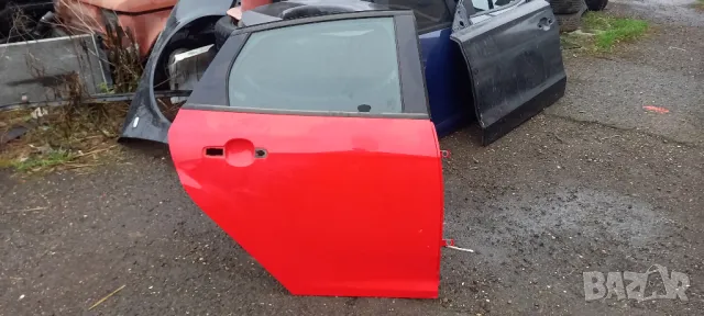 Задна дясна врата Ford Focus III MK3 хечбек