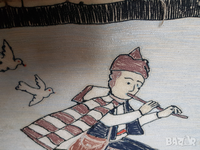 Стар плюшен ковьор с рамка, снимка 6 - Антикварни и старинни предмети - 36136789