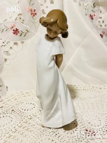 порцеланова статуетка, снимка 2 - Статуетки - 52243438