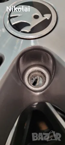 ОРИГИНАЛНИ Джанти 17" 5х112 ET27, 7.5J и летни гуми 215/50/17 , снимка 2 - Гуми и джанти - 48001615