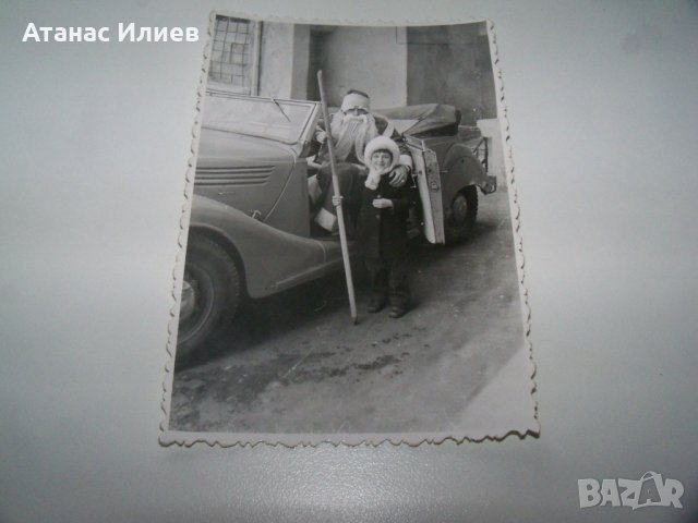 4 соц снимки Renault Viva Grand Sport и дядо Мраз, 1973г., снимка 8 - Други ценни предмети - 39467028