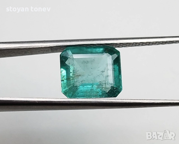 Балансиран изумруд в искрящо зелено 1.88кт. ! Сертифициран! Нов!, снимка 9 - Други - 52745585