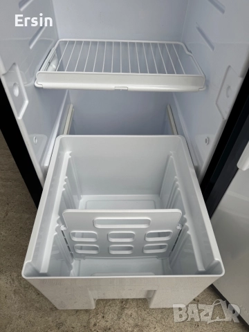 Хладилник Thetford N4142E+ (SLiM) Работи на : 12/220/газ (Свален от чисто нов Кемпер) , снимка 12 - Хладилни чанти - 45419003