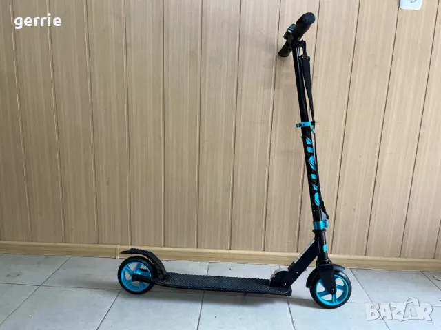 Тротинетки метални - синя и зелена, всяка по 45лв, снимка 2 - Други спортове - 47808252