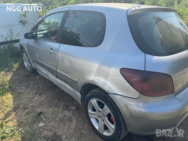 Peugeot 307 2.0 HDI 2004 г. - на части!, снимка 11 - Автомобили и джипове - 50716168