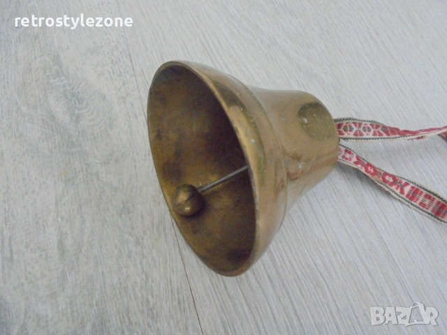 № 8483  Стара месингова камбанка – ретро / винтидж, снимка 2 - Други ценни предмети - 53220811
