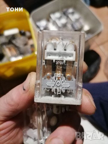 Релета  R 15, снимка 2 - Друга електроника - 35760812