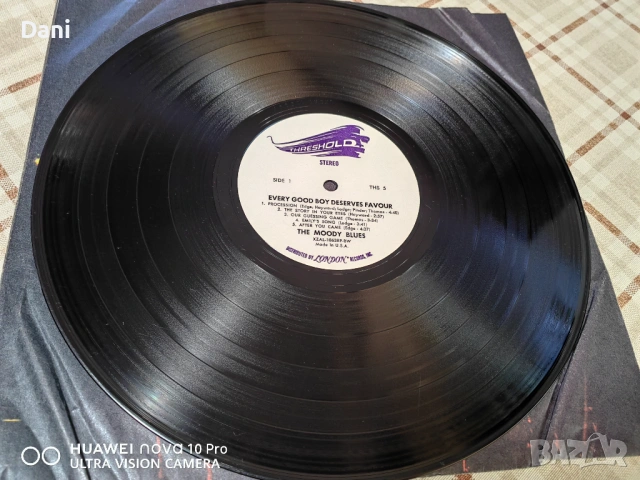 The Moody Blues - Грамофонни плочи, снимка 12 - Грамофонни плочи - 53621375