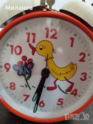 Стар механичен будилник, настолен часовник, снимка 2 - Антикварни и старинни предмети - 50594156