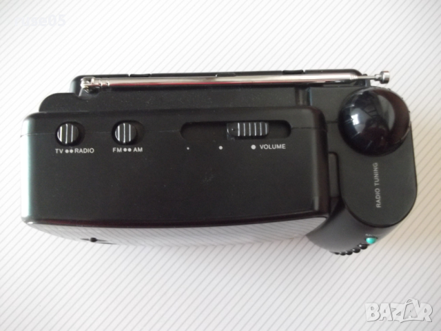 Телевизор "CASIO-AV-100-FM/AM 2 Band Radio Clock Television", снимка 5 - Телевизори - 44925956