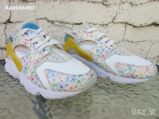 Дамски маратонки Nike Air Huarache 