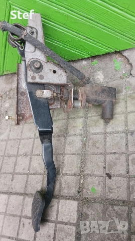 педал за съединител mazda6, снимка 2 - Части - 52827287