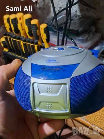 Продавам преносимо мини радио elta Germany, снимка 10 - Радиокасетофони, транзистори - 53696728