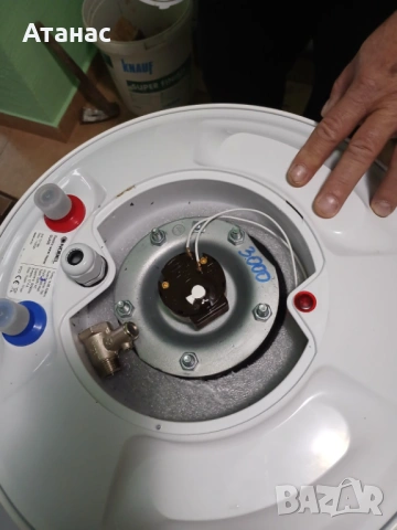 Продавам бойлер 80 л. Нов, снимка 3 - Бойлери - 53727448