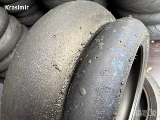Комплект мото сликове PIRELLI Diablo Superbike SC1, снимка 4 - Гуми и джанти - 52302614