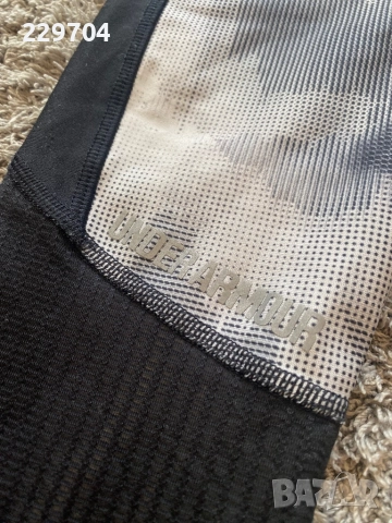 Дамски спортен клин Under Armour , снимка 3 - Спортни екипи - 51592162